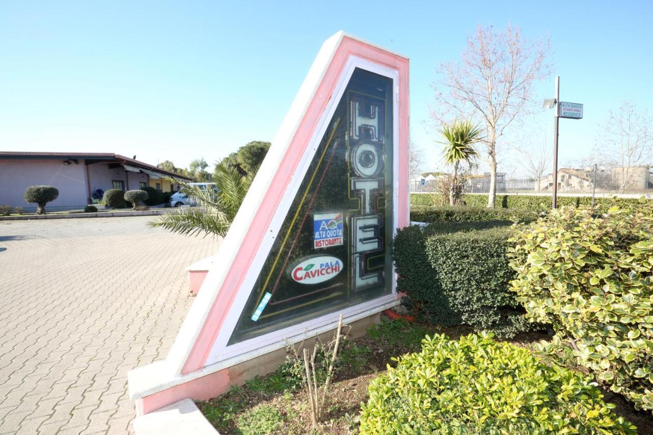 Hotel Palacavicchi Ciampino Bagian luar foto