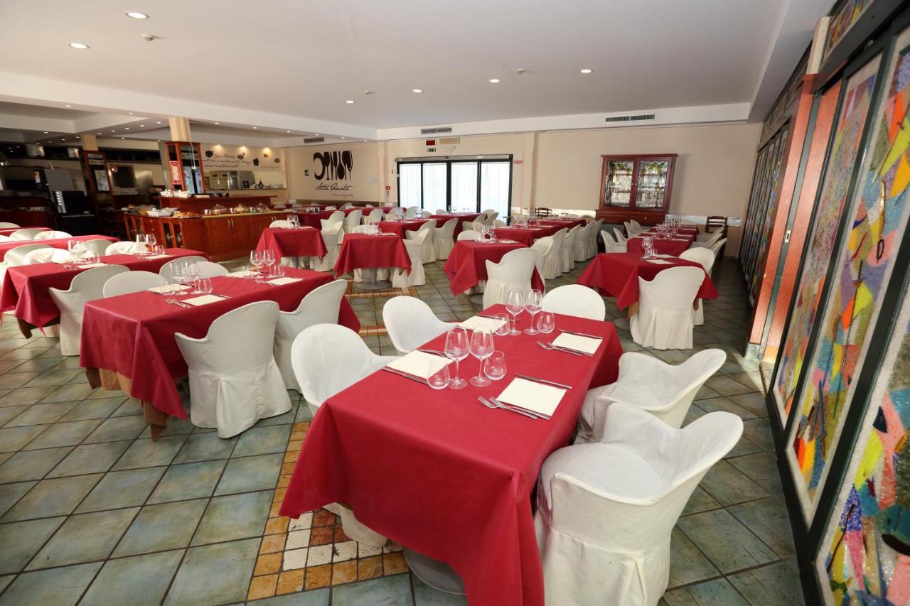 Hotel Palacavicchi Ciampino Bagian luar foto